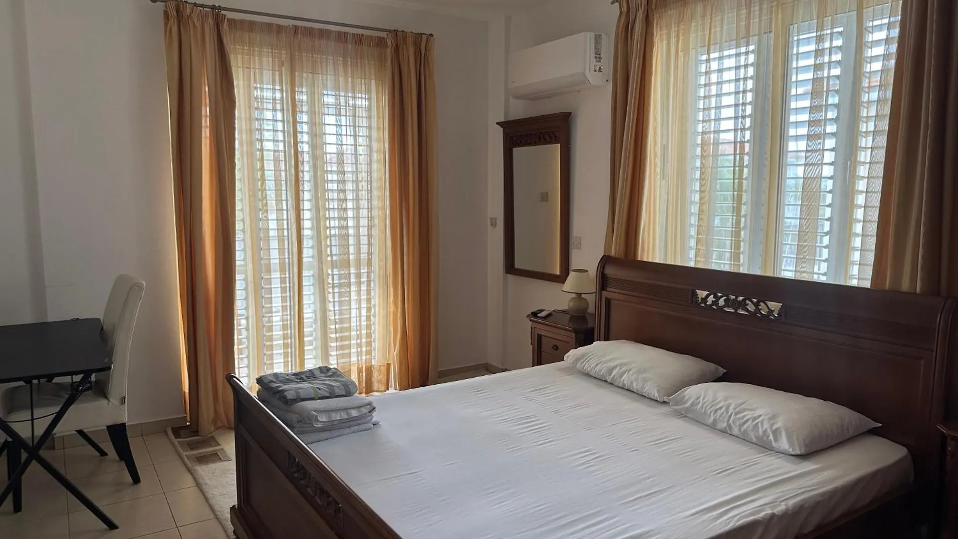 Villa Andy-350 M From The Beach Larnaca